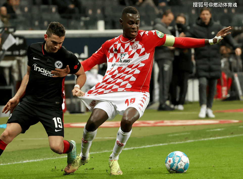 门兴格拉德巴赫vs荷尔斯泰因基尔