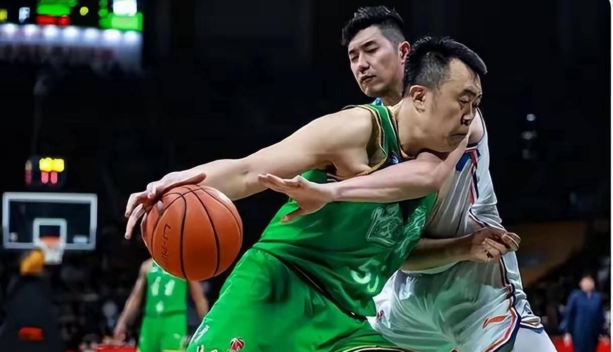 风云突变！深圳男篮集结日遗憾出局，全明星赛版图或变，态度坚定，年轻球员得到机会(辽粤大战g3杜锋或再变阵)