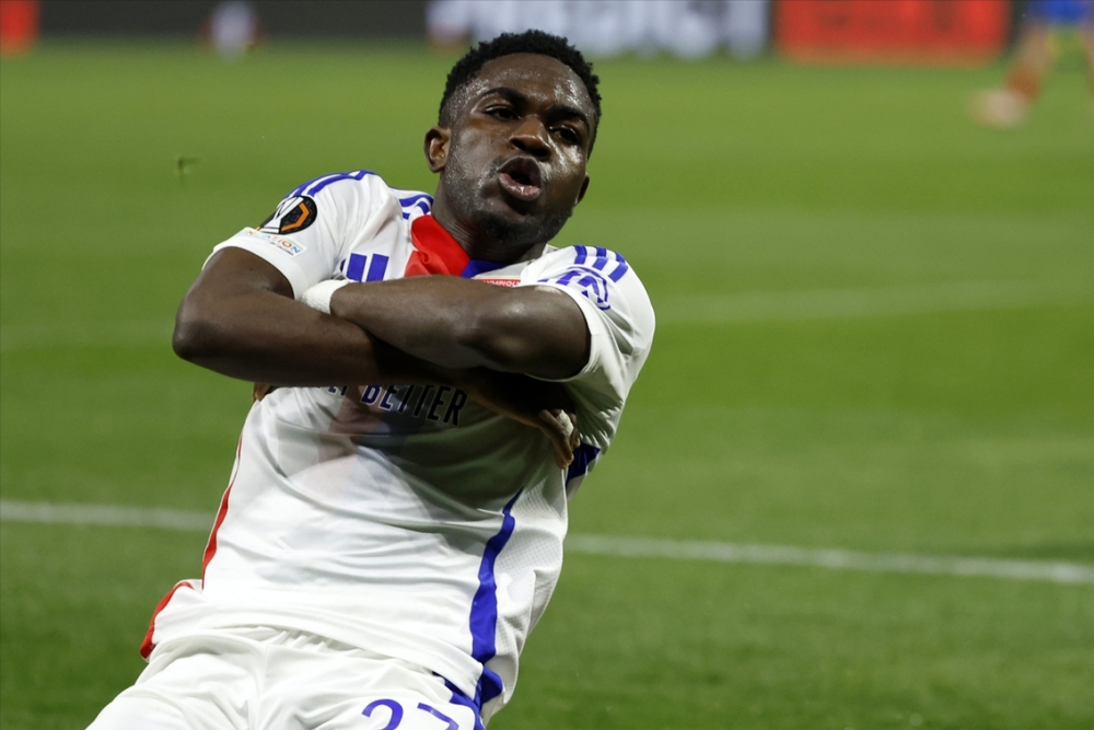 新奥尔良鹈鹕迎法甲关键赛，国际比赛日门线救险，信心回归，训练强度明显提升