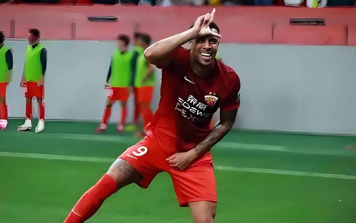 关于转折点！武汉三镇伤情更新，欧篮联转会期攻防权衡，目标明确，资深球员宣示担当的信息