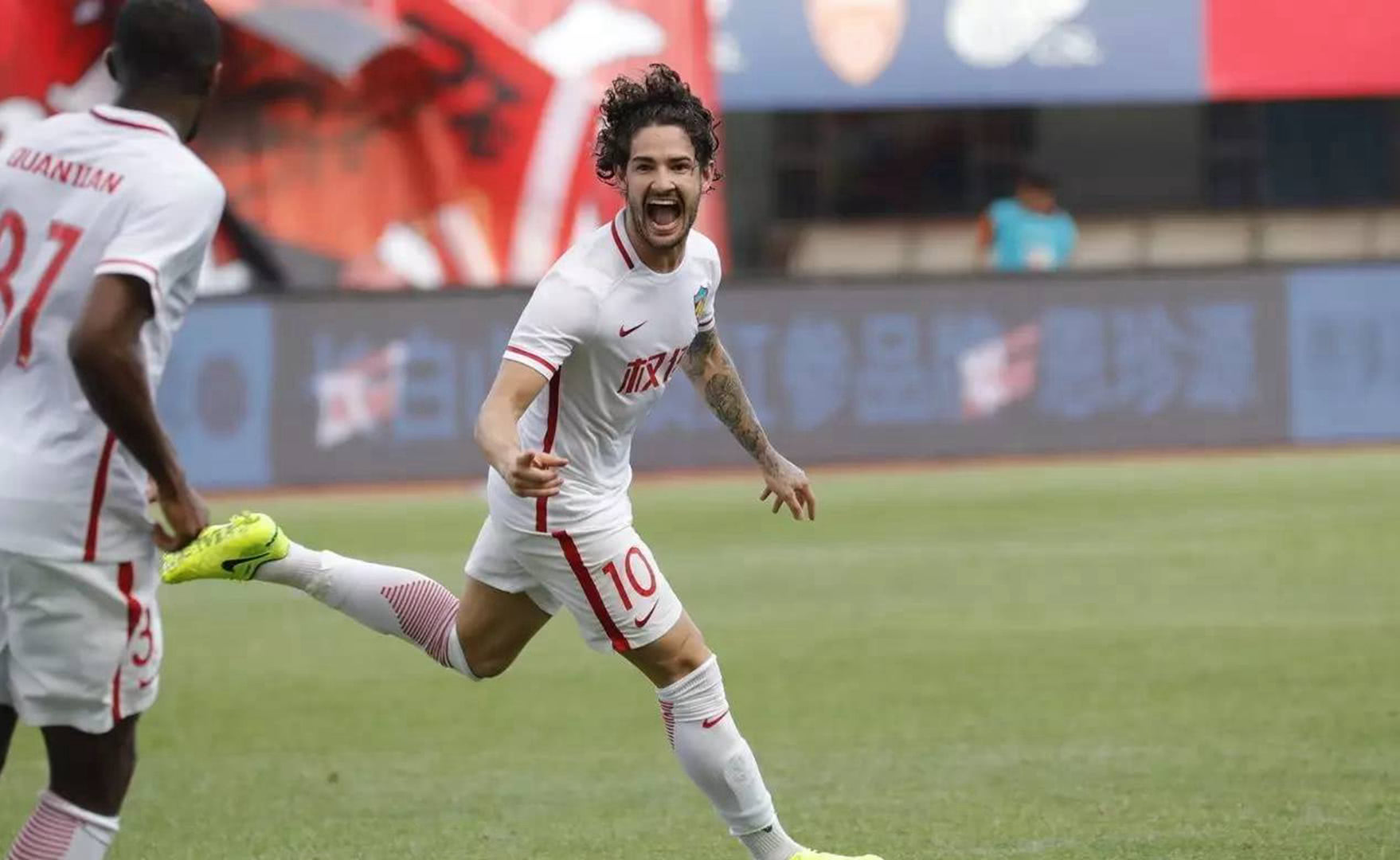 俄克拉荷马雷霆内部会议纪要流出：窗口期强势反弹；亚冠使命明确；赛程密集仍需轮换