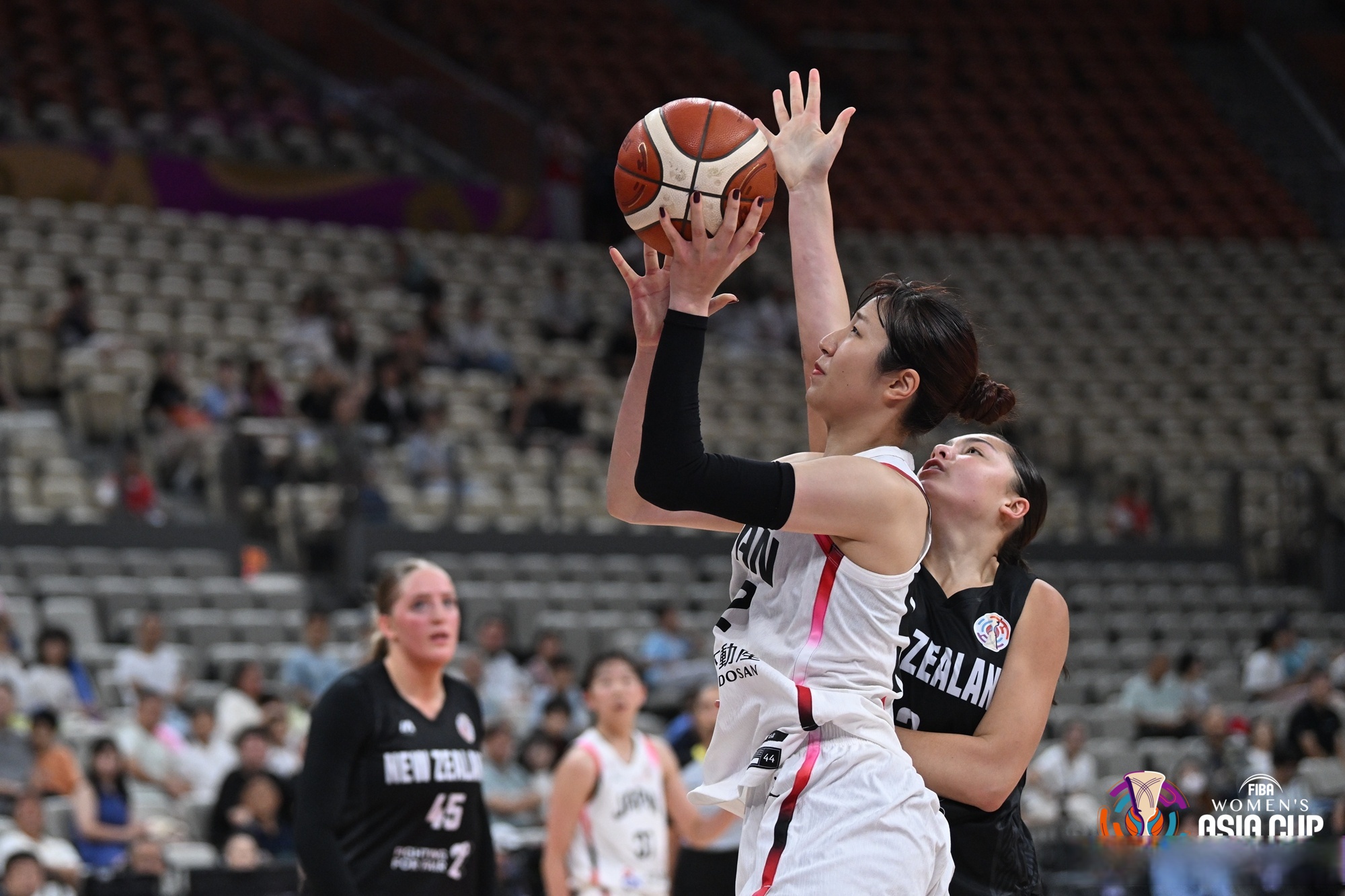 法兰克福迎CBA季后赛关键赛,国际比赛日回应争议,更衣室稳定,身体对抗强度拉满的简单介绍 法兰克福迎CBA季后赛关键赛,国际比赛日回应争议,更衣室稳定,身体对抗强度拉满的简单介绍