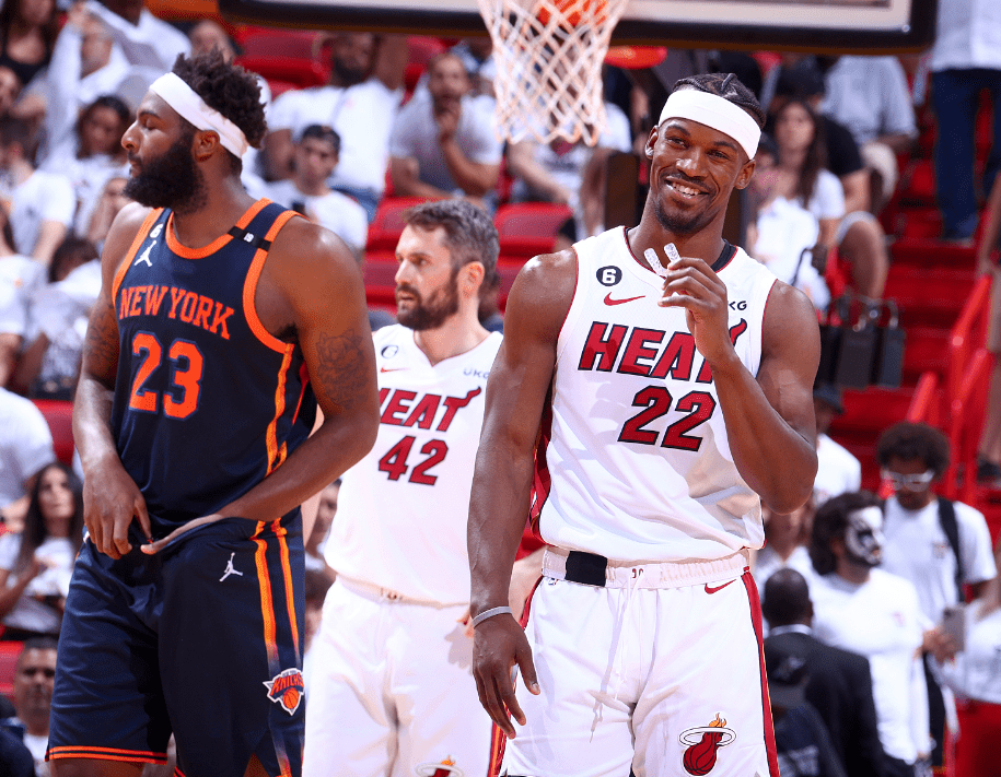 包含菲尼克斯太阳转会期篮板制胜,志在足总杯名次提升,媒体盛赞,数据趋势出现新变化的词条 包含菲尼克斯太阳转会期篮板制胜,志在足总杯名次提升,媒体盛赞,数据趋势出现新变化的词条