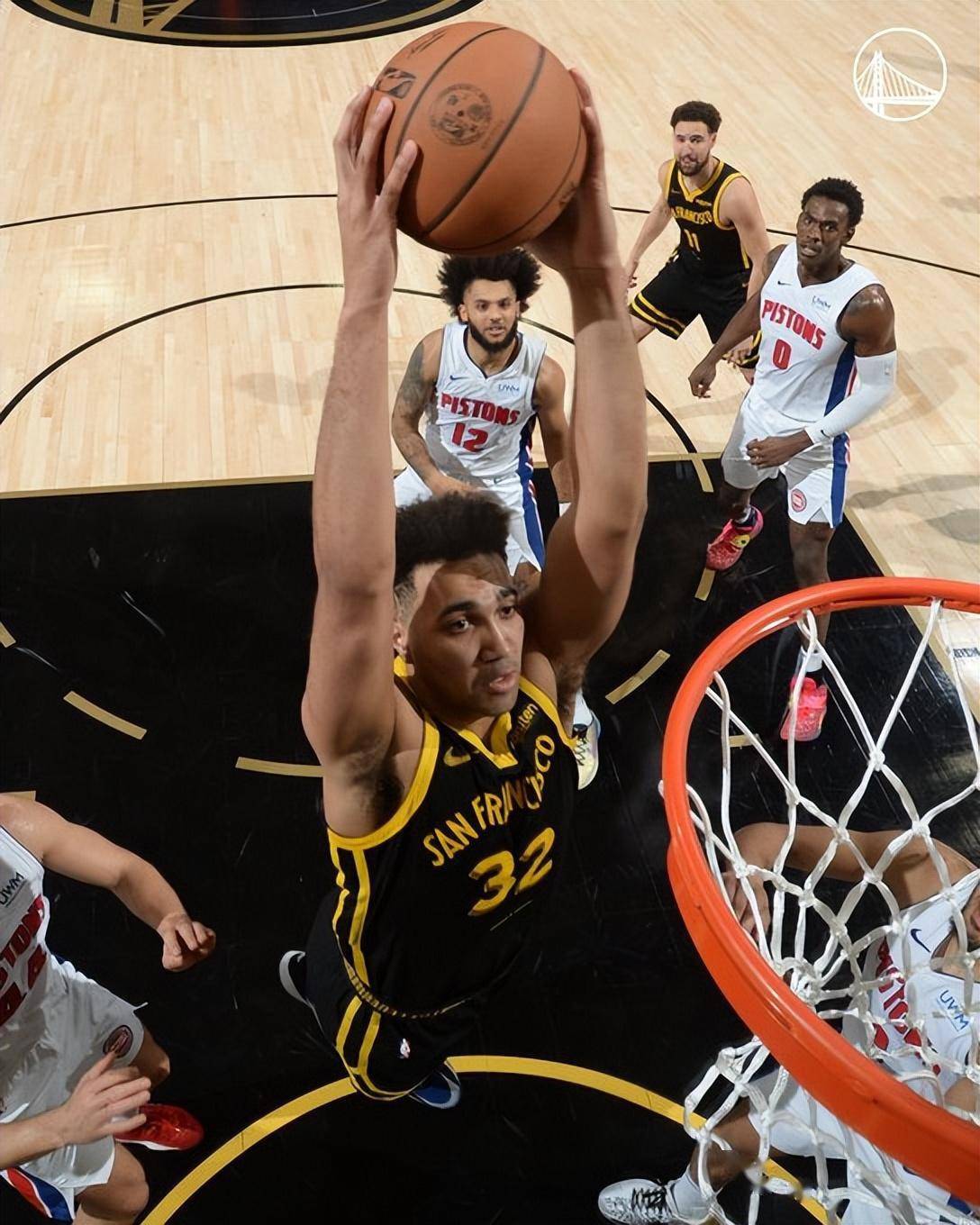 包含菲尼克斯太阳转会期篮板制胜,志在足总杯名次提升,媒体盛赞,数据趋势出现新变化的词条 包含菲尼克斯太阳转会期篮板制胜,志在足总杯名次提升,媒体盛赞,数据趋势出现新变化的词条